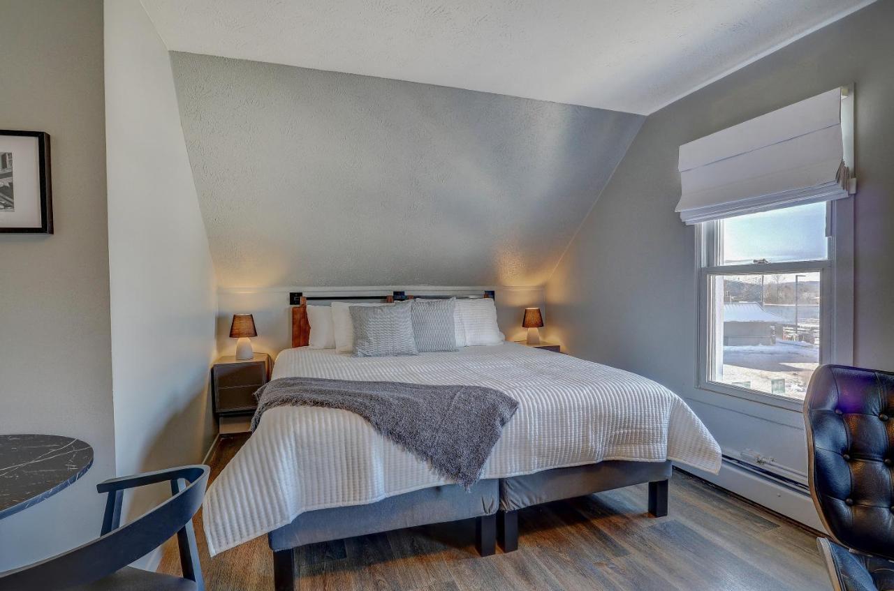 Auberge Des Cantons Magog Екстер'єр фото